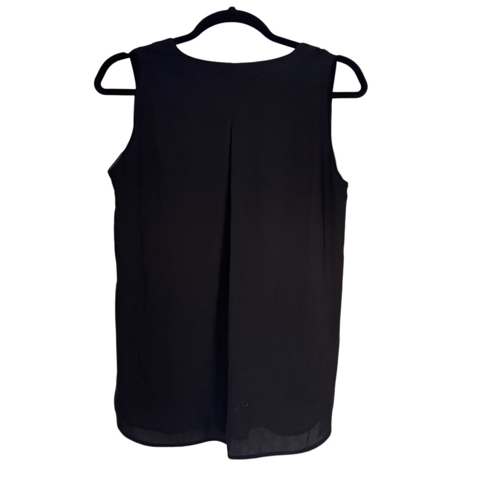 White House Black Market V Neck Single Pleated Black Shell Sz 2 - Picture 2 of 7